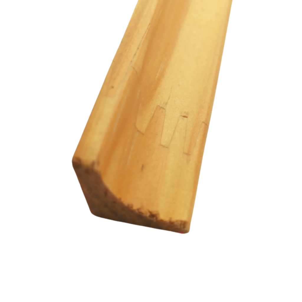 Rinconero Moldurado 1" x 1"